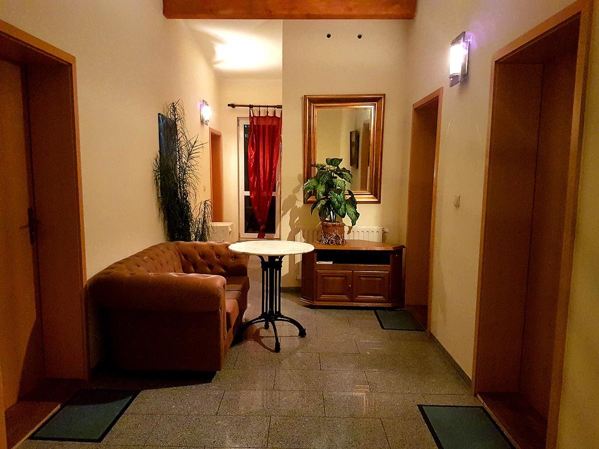 Pension Balkan Eisenhuettenstadt Ngoại thất bức ảnh
