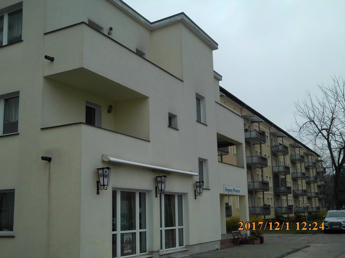 Pension Balkan Eisenhuettenstadt Ngoại thất bức ảnh